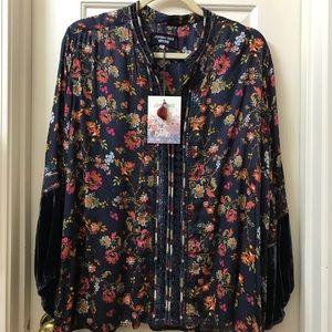 NWT Gorgeous JOHNNY WAS shirt
